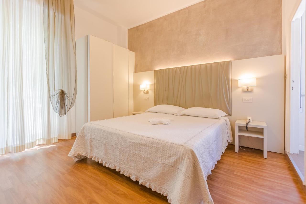 Hotel Bremen Rimini Exterior photo