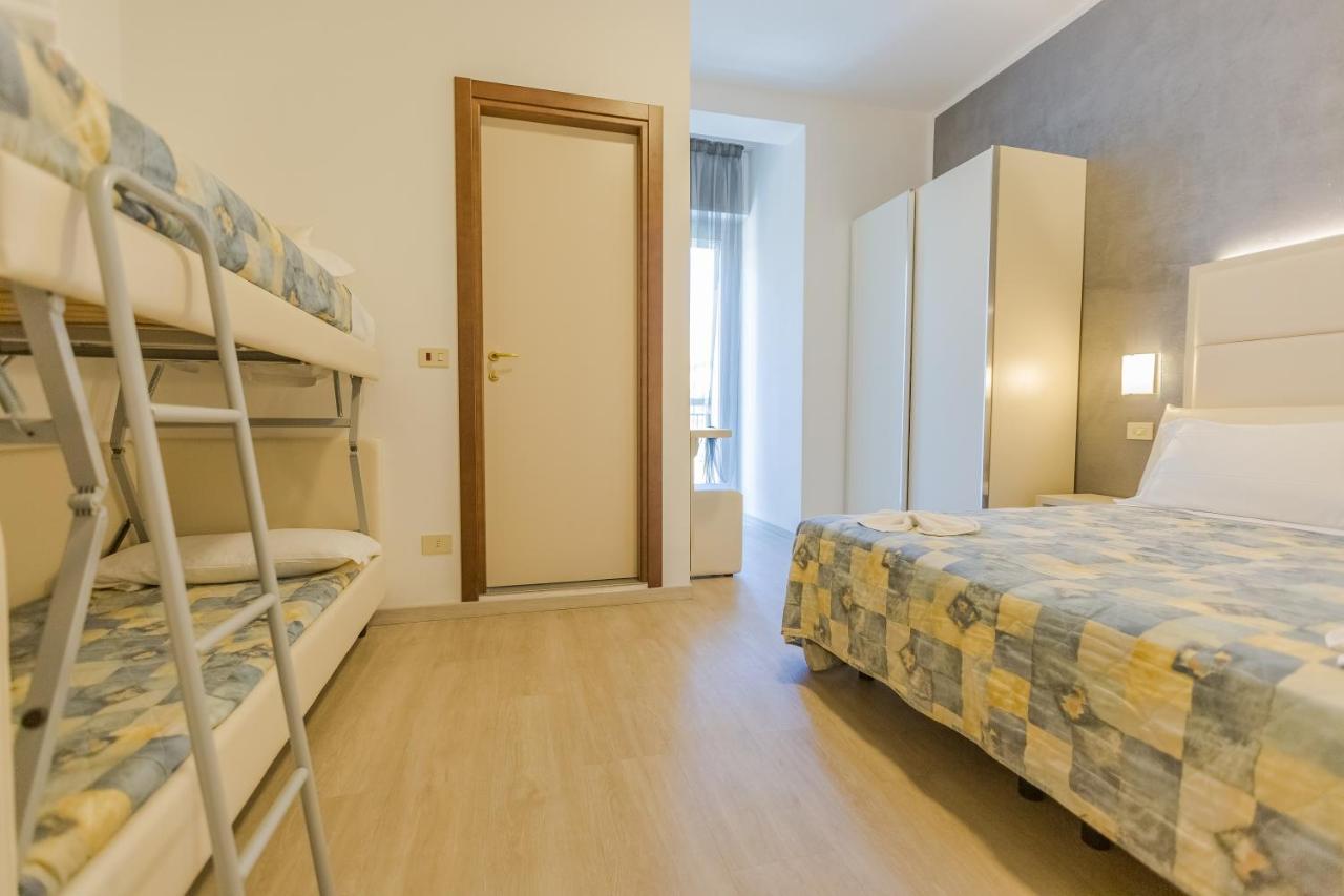Hotel Bremen Rimini Exterior photo