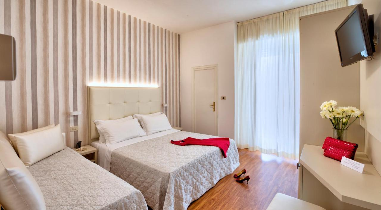 Hotel Bremen Rimini Exterior photo