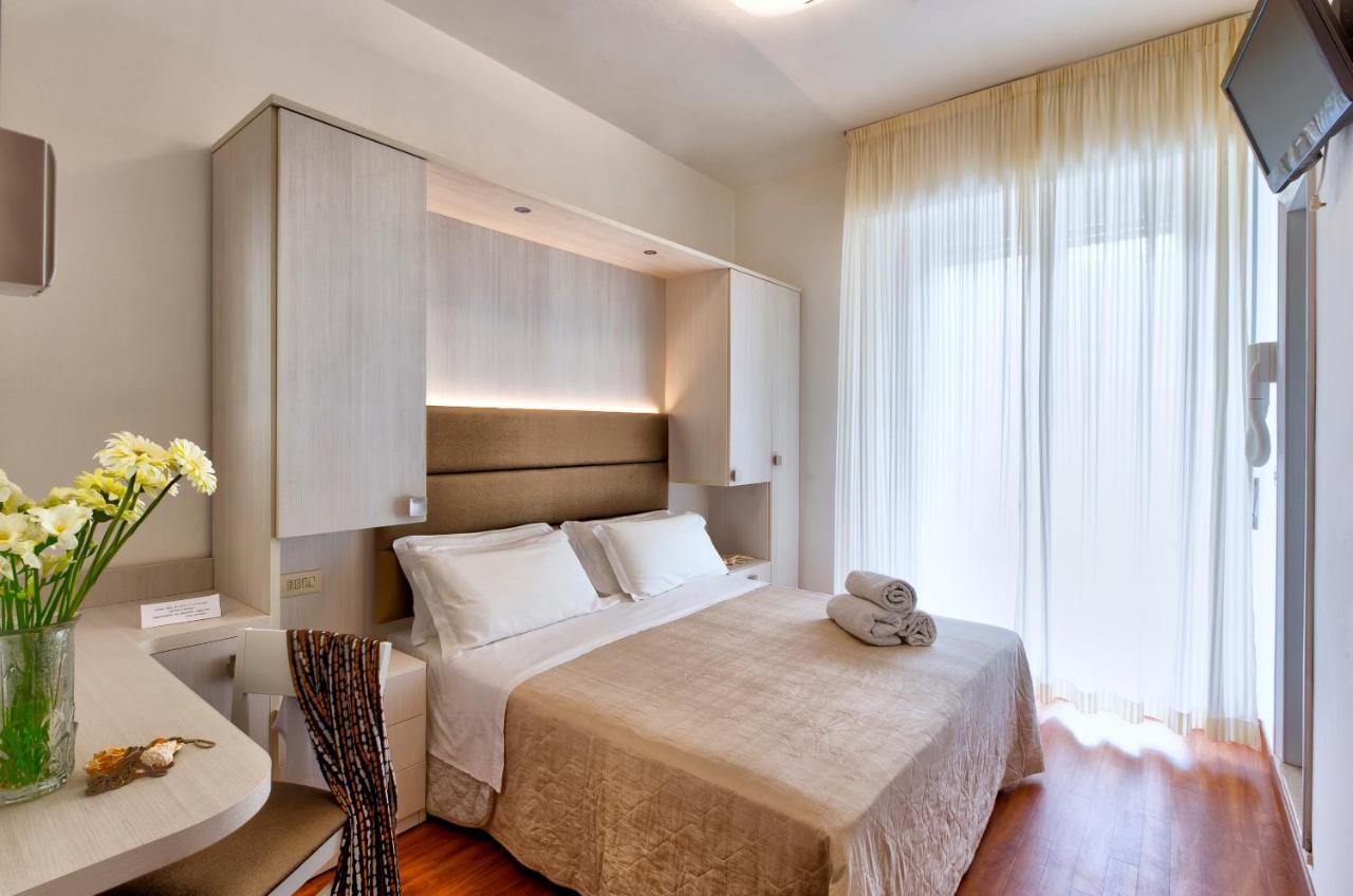 Hotel Bremen Rimini Exterior photo